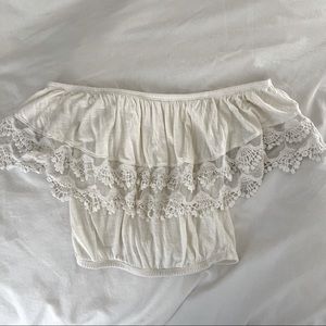 Sleeveless Laced Crop Tee